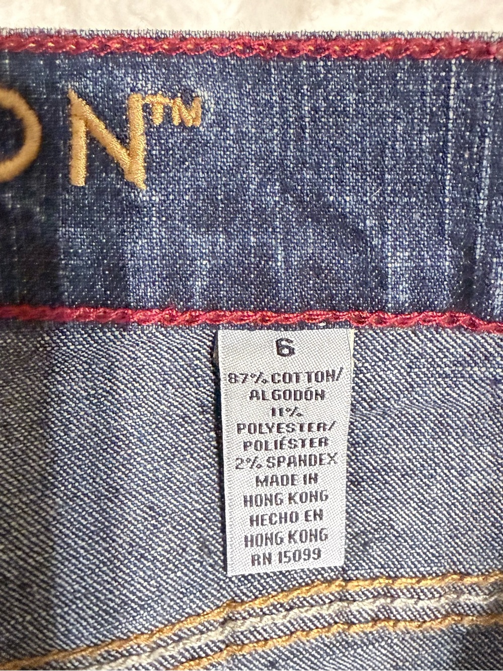 Covington Women's Dark Blue Flare Jeans with Pink Striped Belt - Size 6 - Picture 4 of 16